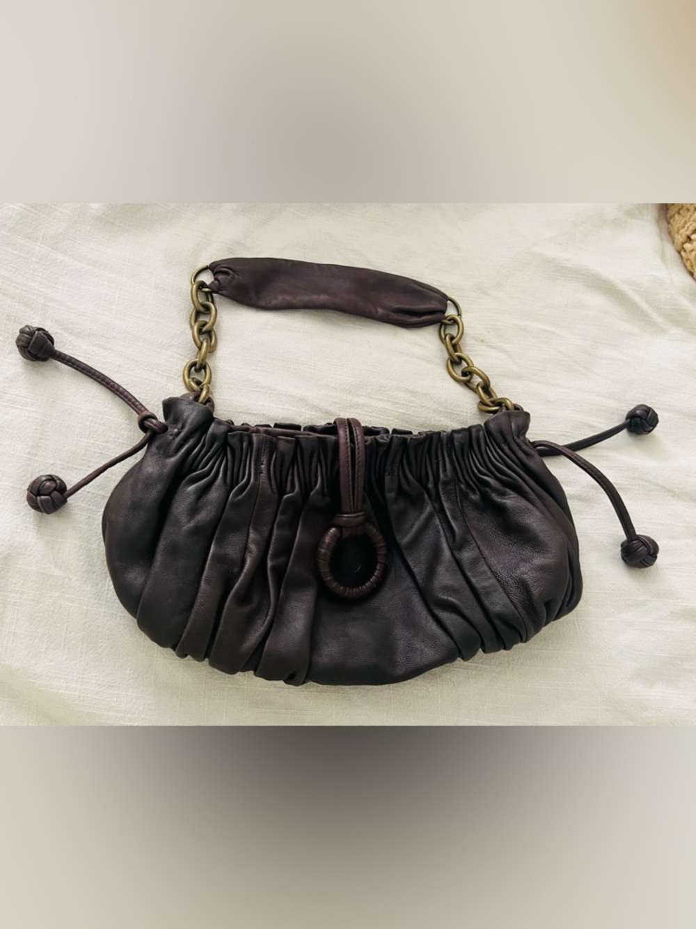 Y2K BCBG MAXAZRIA Super Soft Leather Small Purse Brown in great condition !